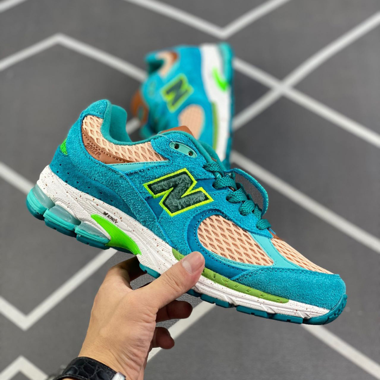 New Balance Running Sneakers          M2002RDD   - EUR FASHION