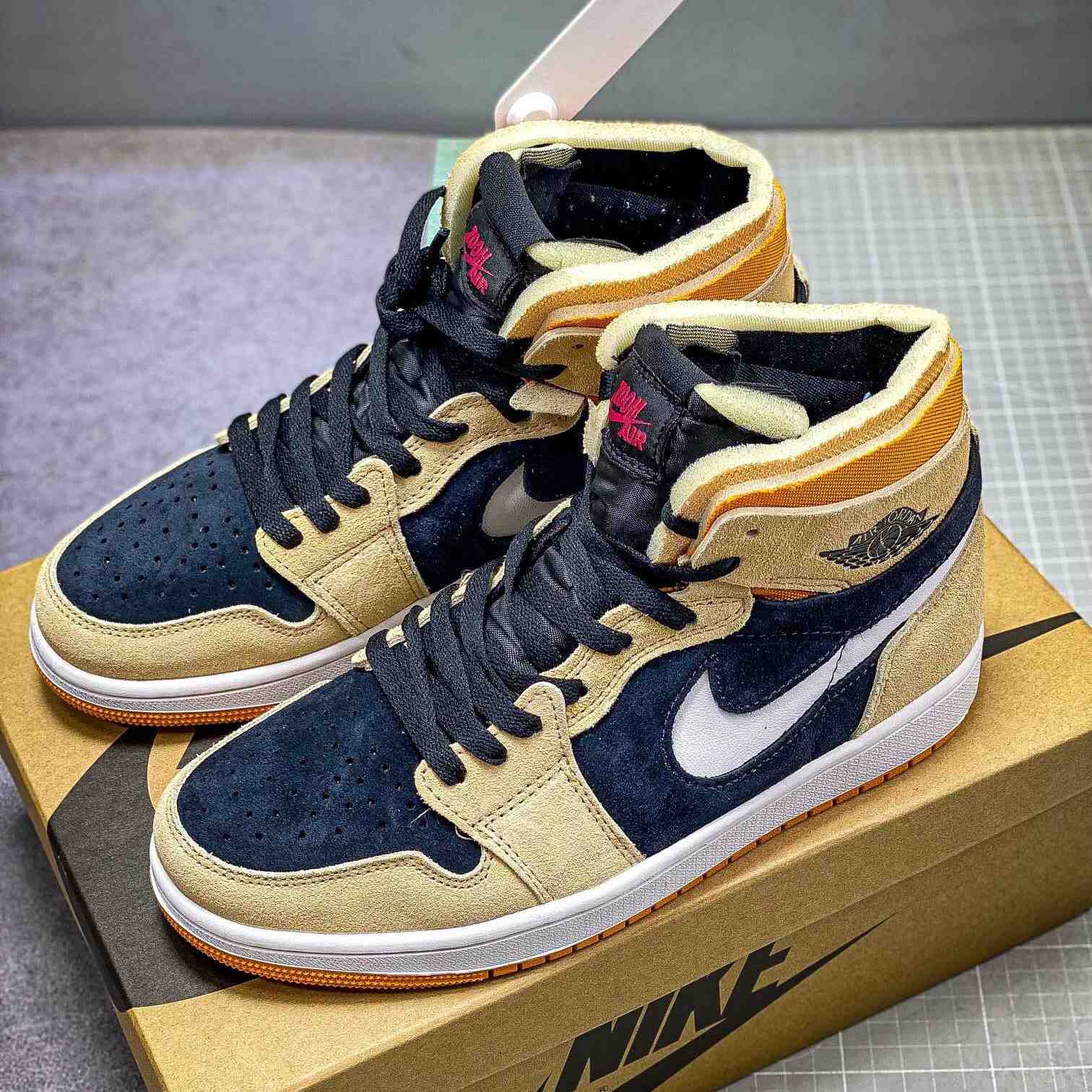 Air Jordan 1 Zoom CMFT AJ1  Sneaker    CT0978-200 - EUR FASHION