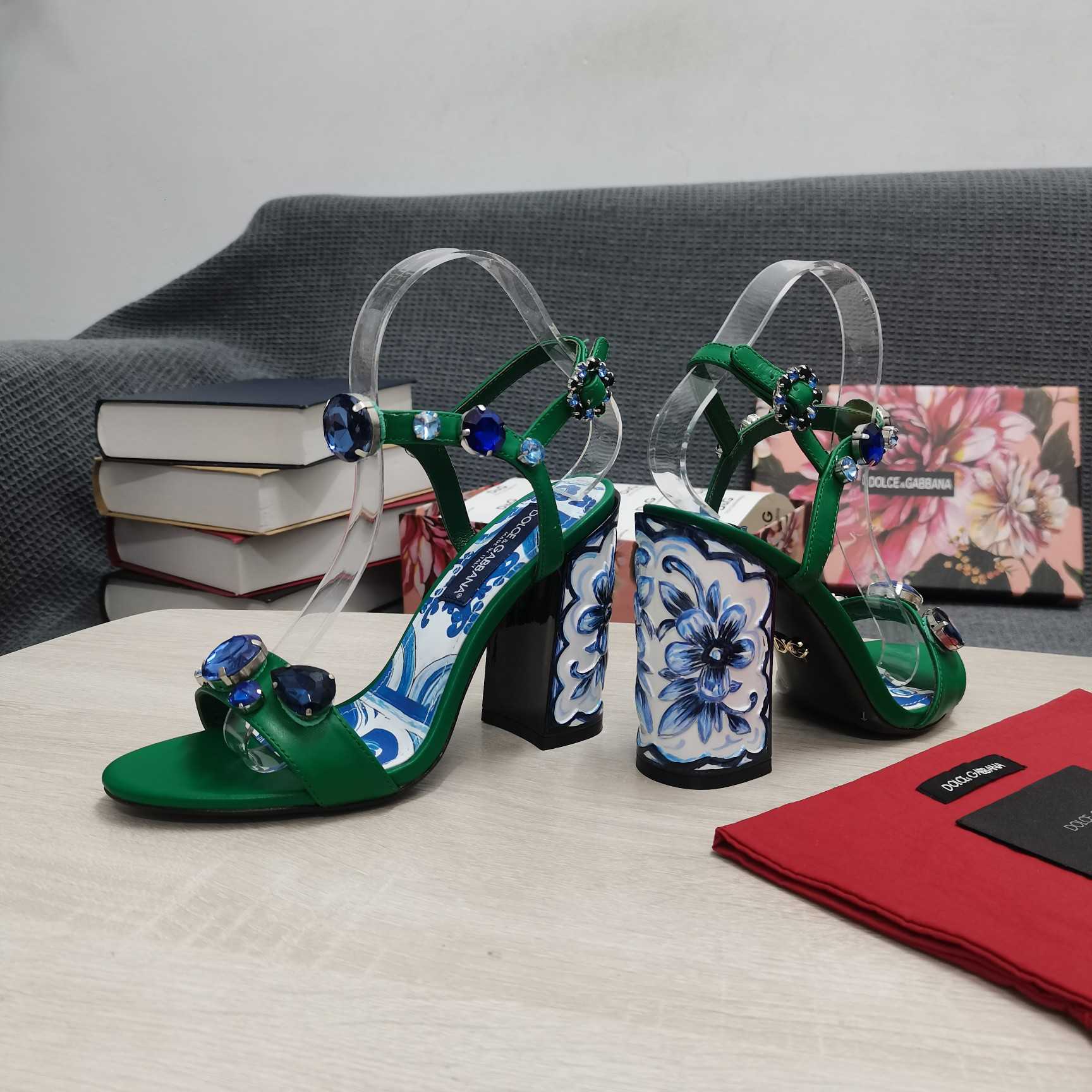 Dolce & Gabbana Patent Leather Sandals With Embroidery And Painted Heel - EUR FASHION