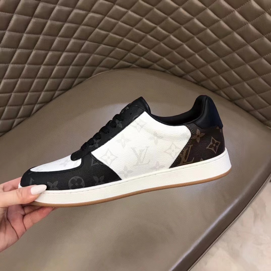 Louis Vuitton Rivoli Sneaker   1A8WGA - EUR FASHION