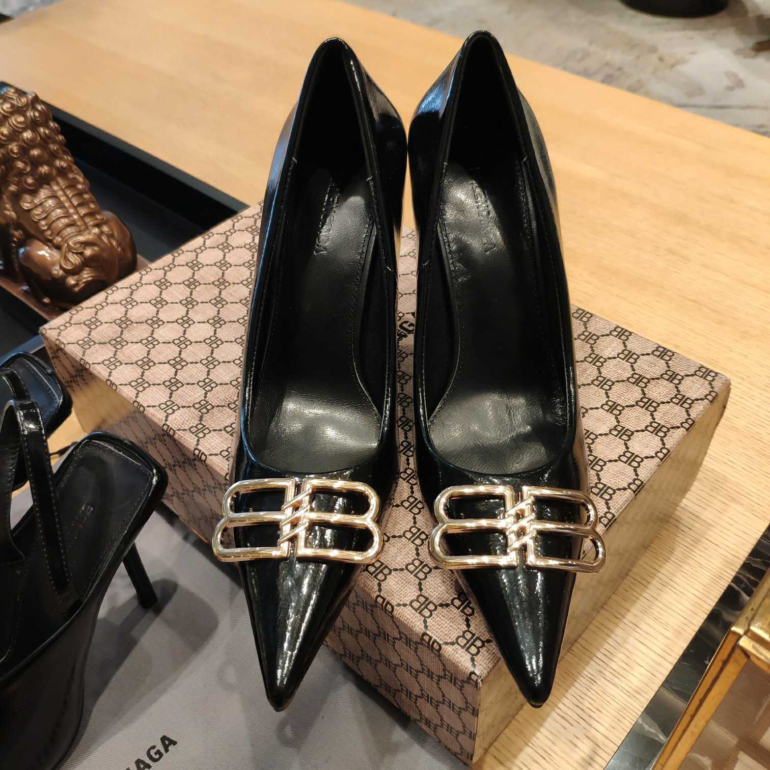 Balenciaga BB Leather Pumps - EUR FASHION