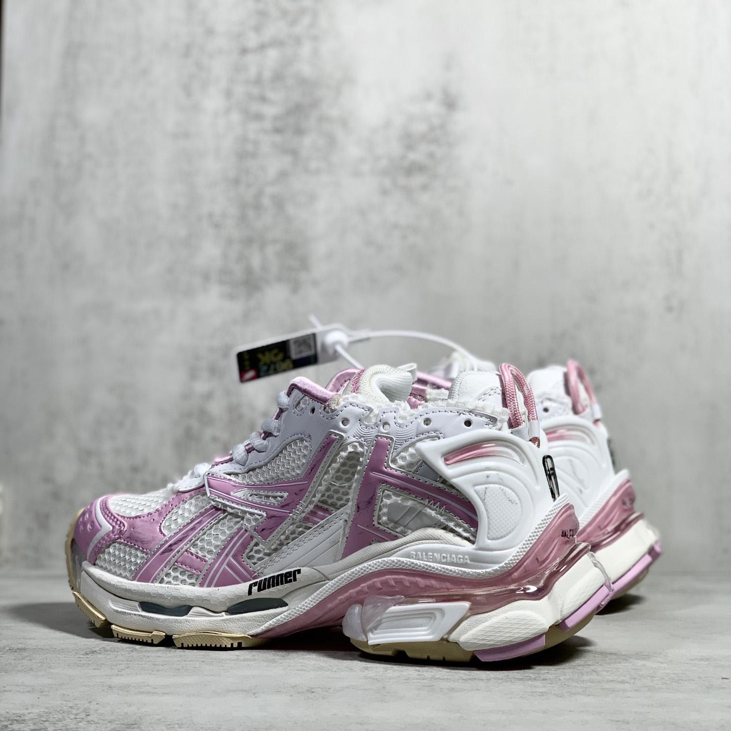 Balenciaga Runner Sneaker In White, Pink, Beige And Black Mesh And Nylon - EUR FASHION