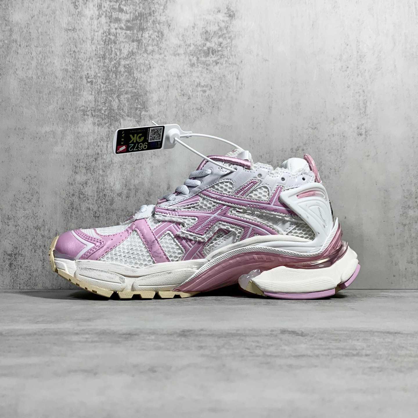 Balenciaga Runner Sneaker In White, Pink, Beige And Black Mesh And Nylon - EUR FASHION