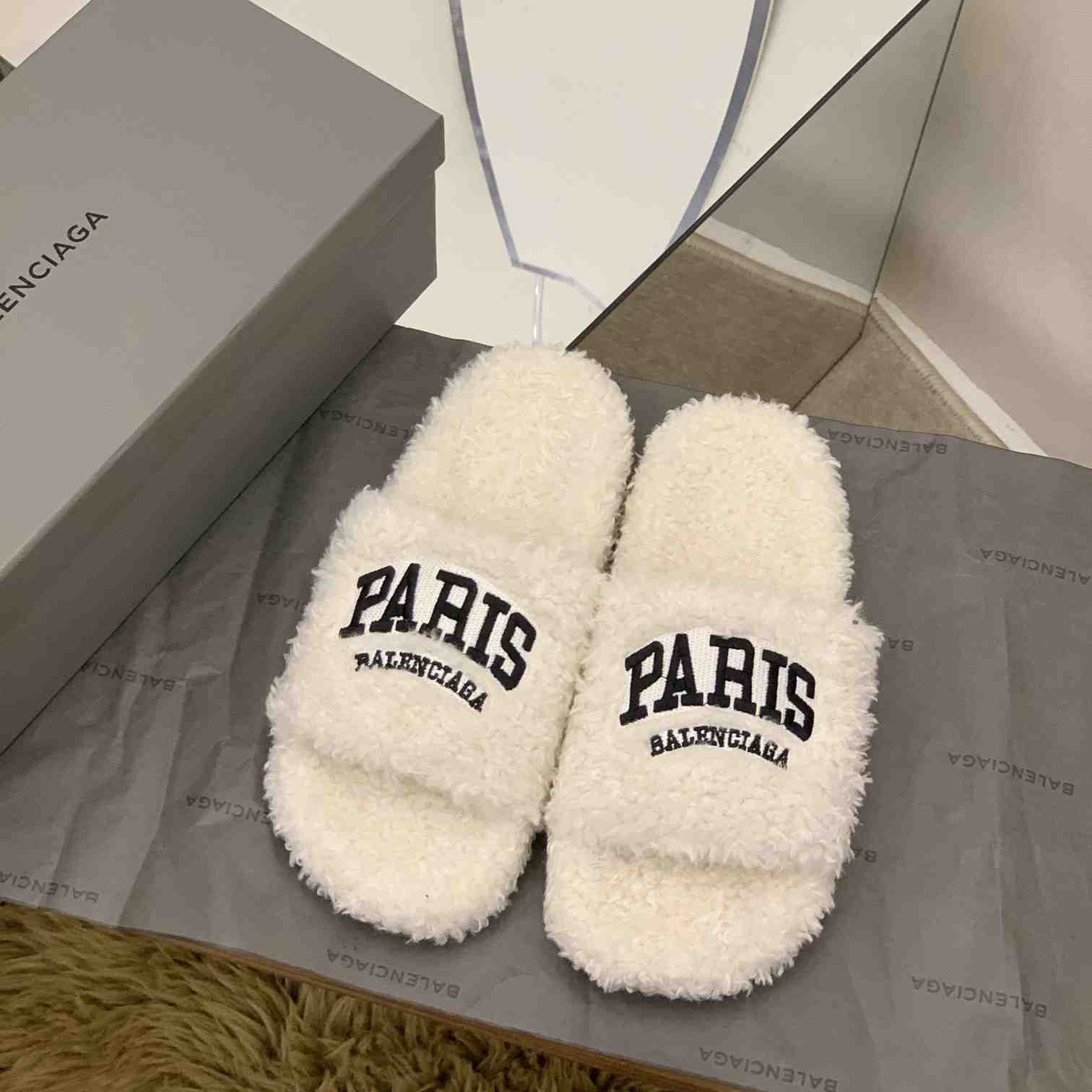 Balenciaga Cities Paris Furry Slide Sandal  - EUR FASHION