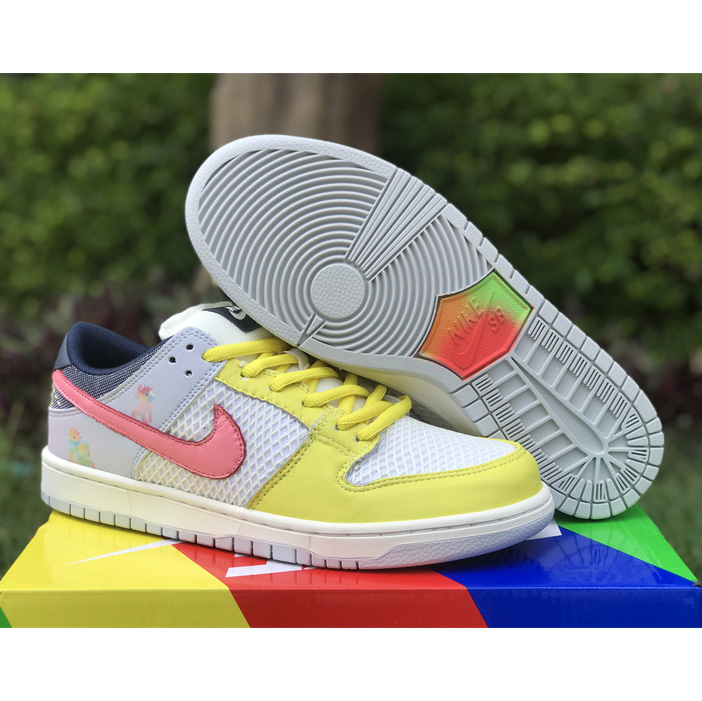 Nike SB Dunk Low Sneaker    DX5933-900 - EUR FASHION