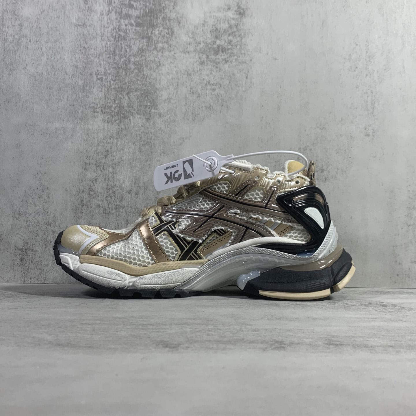 Balenciaga Runner Sneaker In Beige And Black Mesh And Nylon - EUR FASHION