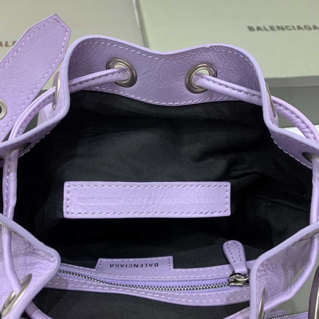 Balenciaga Le Cagole XS Bucket Bag In Light Purple Arena Lambskin, Aged-Silver Hardware(15-19.8-17.8cm) - EUR FASHION