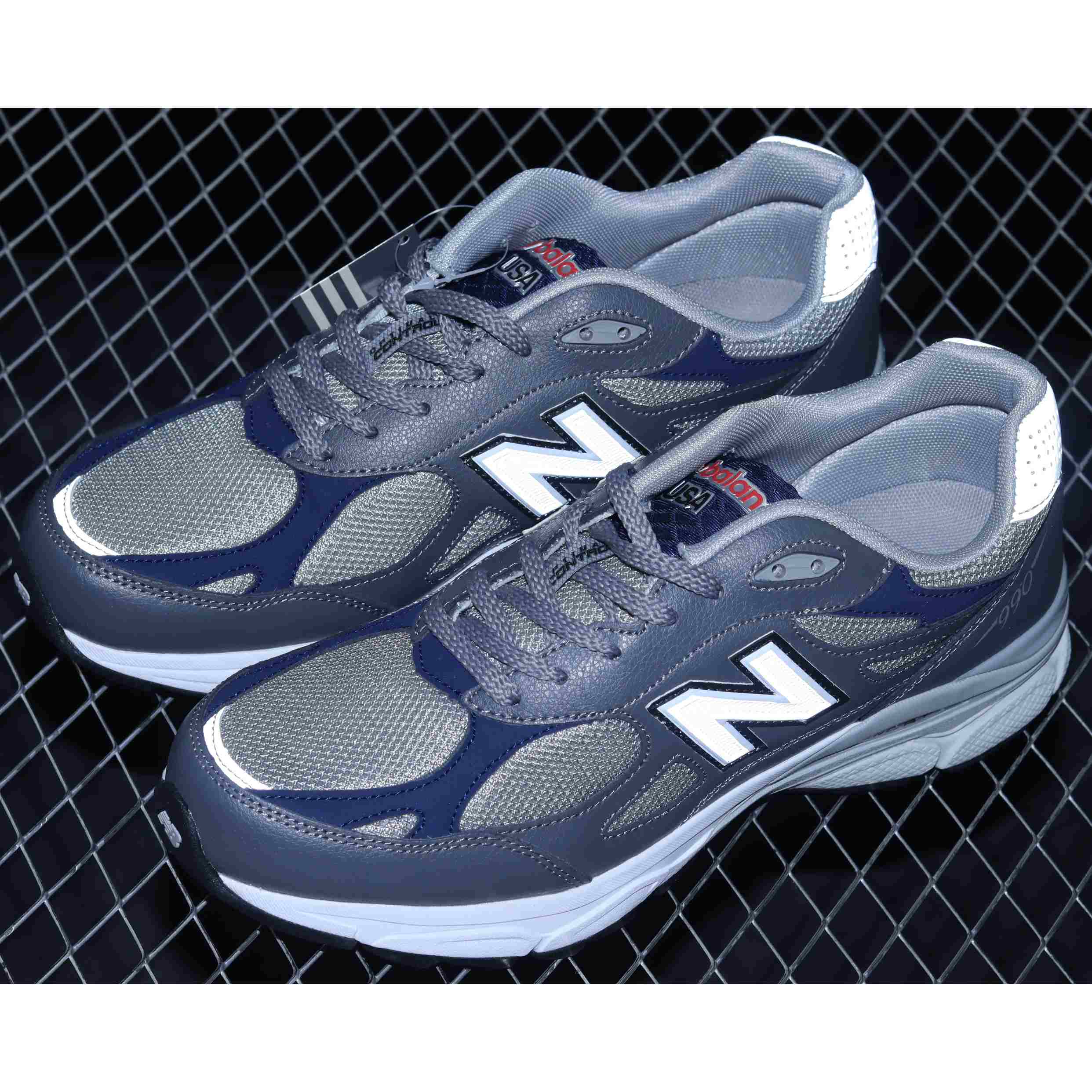 New Balance NB990 Sneakers           M990GJ3 - EUR FASHION