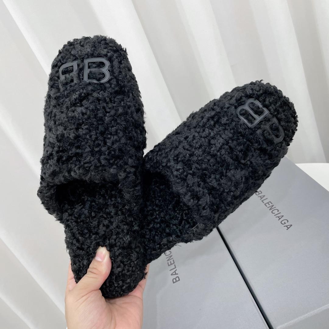 Balenciaga Cosy BB Mule In Black Fake Shearling - EUR FASHION