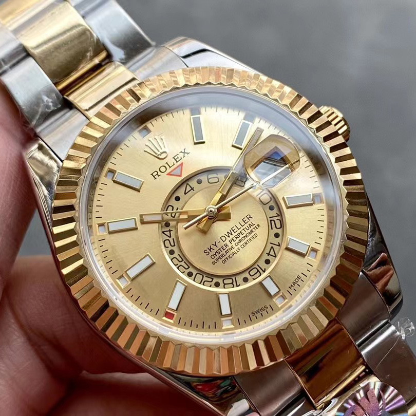 Rolex Watch  - EUR FASHION