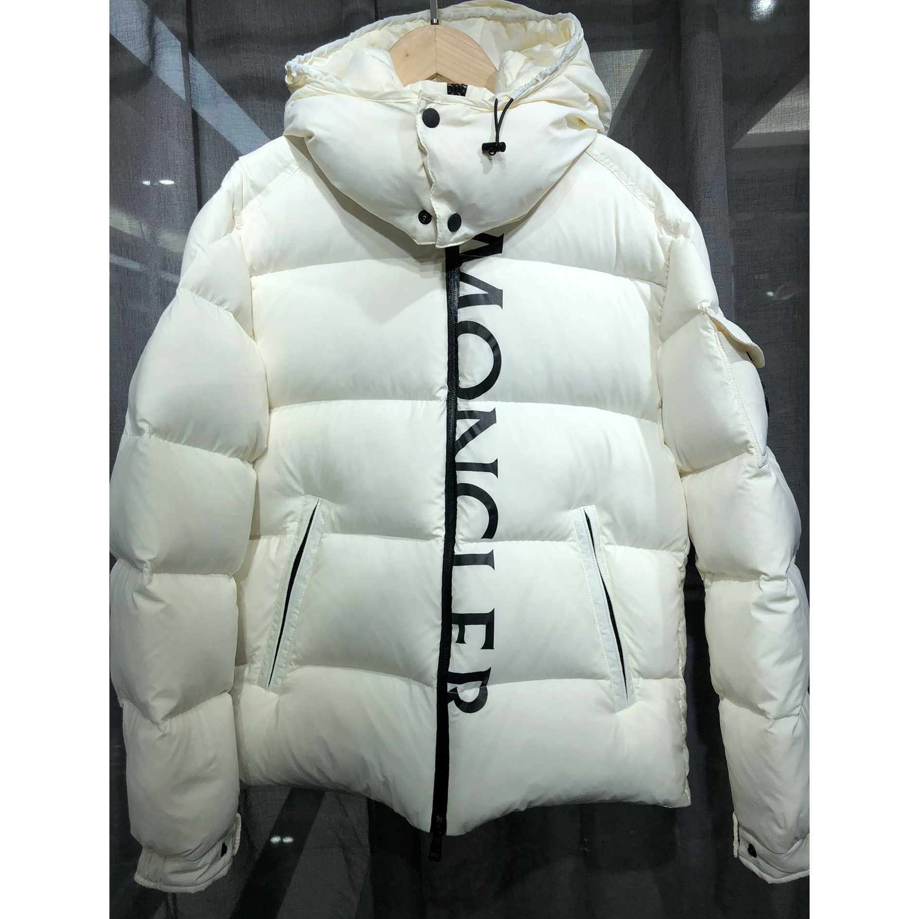 Moncler Dieng Short Down Jacket - EUR FASHION