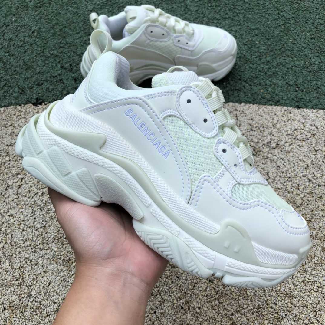 Balenciaga Triple S Sneaker  - EUR FASHION