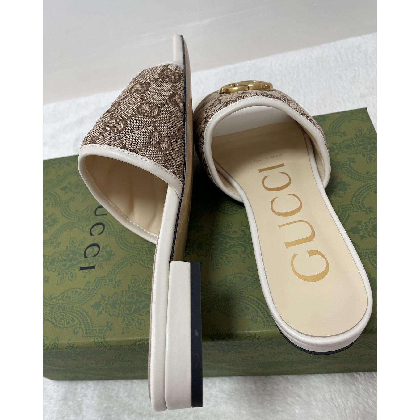 Gucci Women's slide sandal with Double G - EUR FASHION