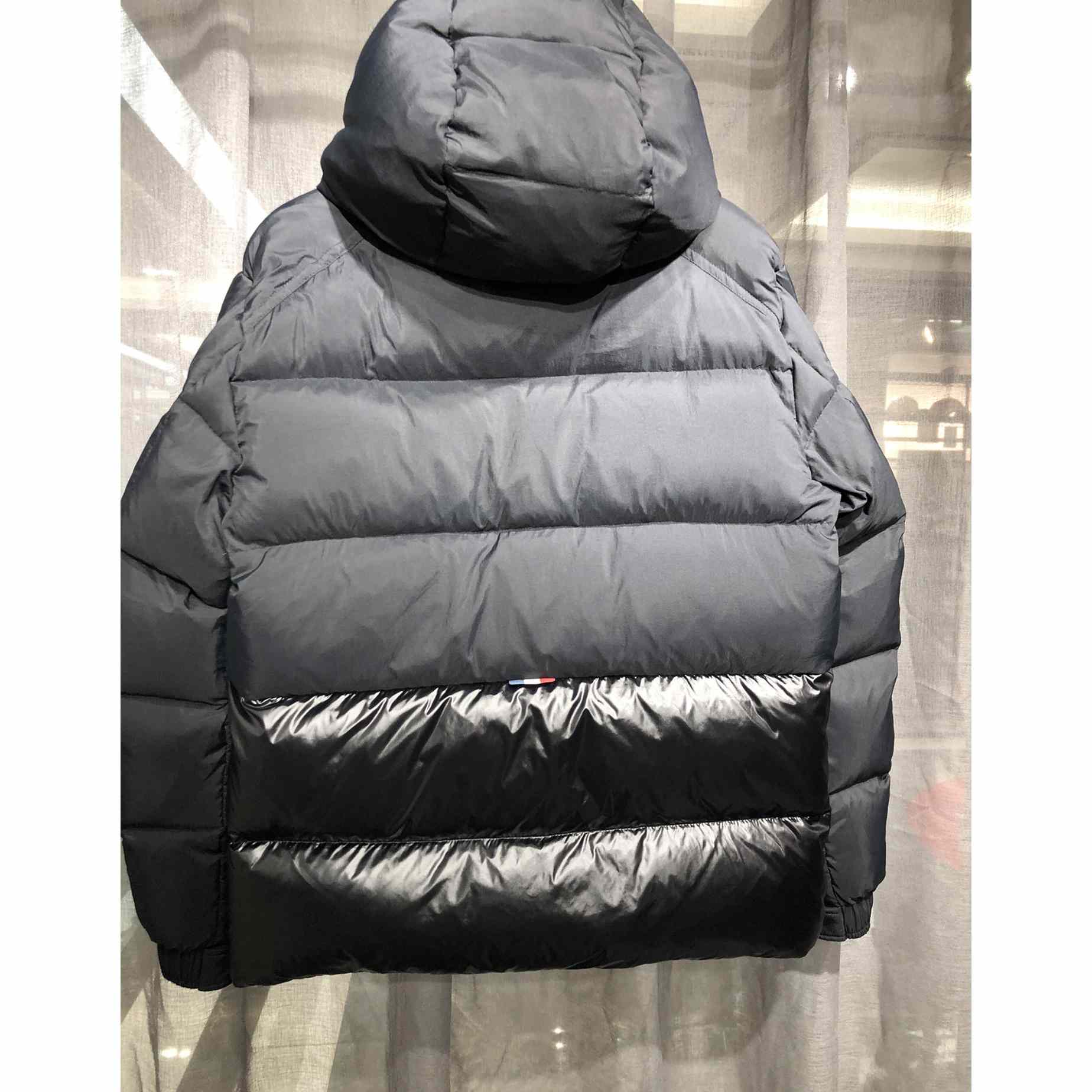 Moncler Dieng Short Down Jacket - EUR FASHION