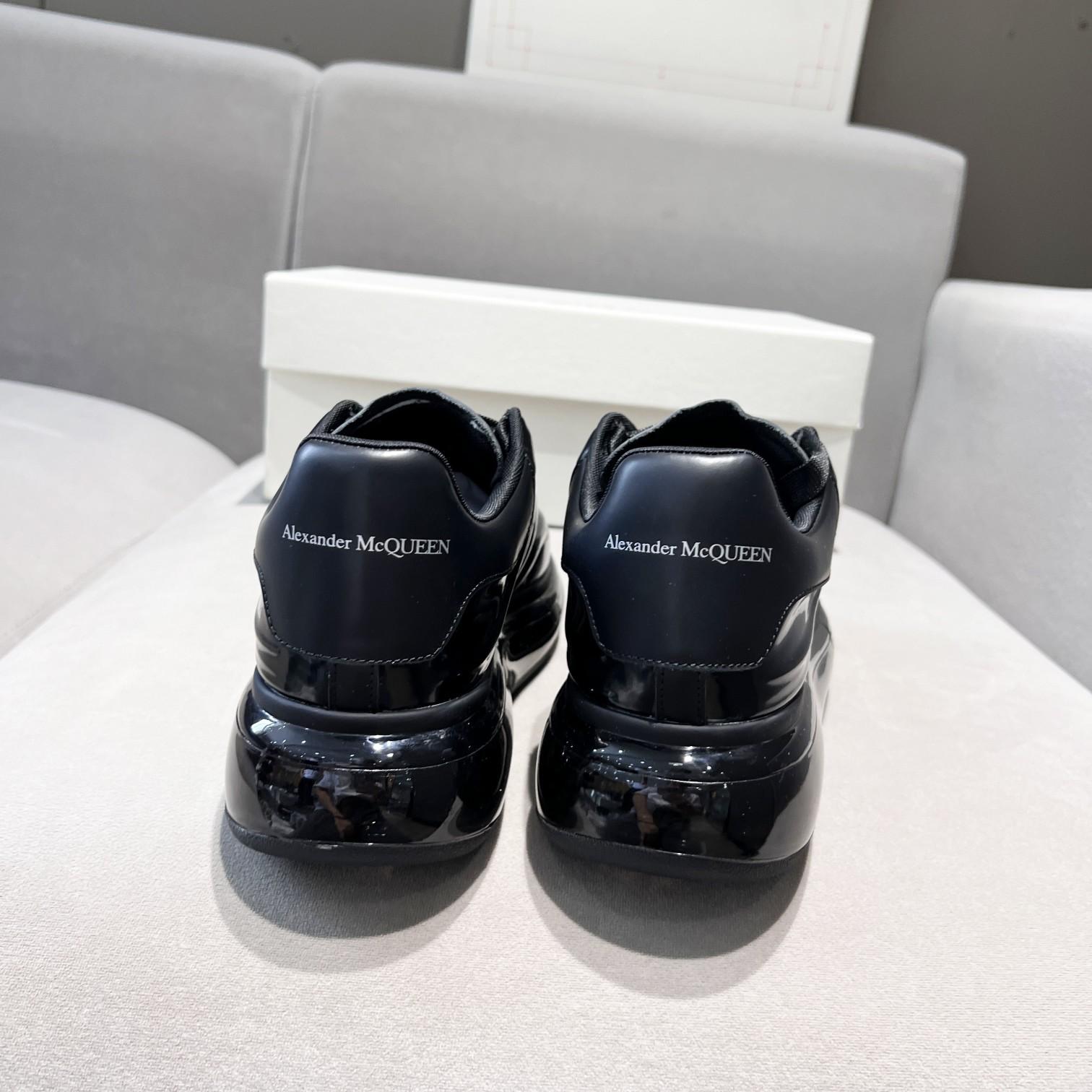 Alexander Mqueen Oversized Sneaker In Black - EUR FASHION