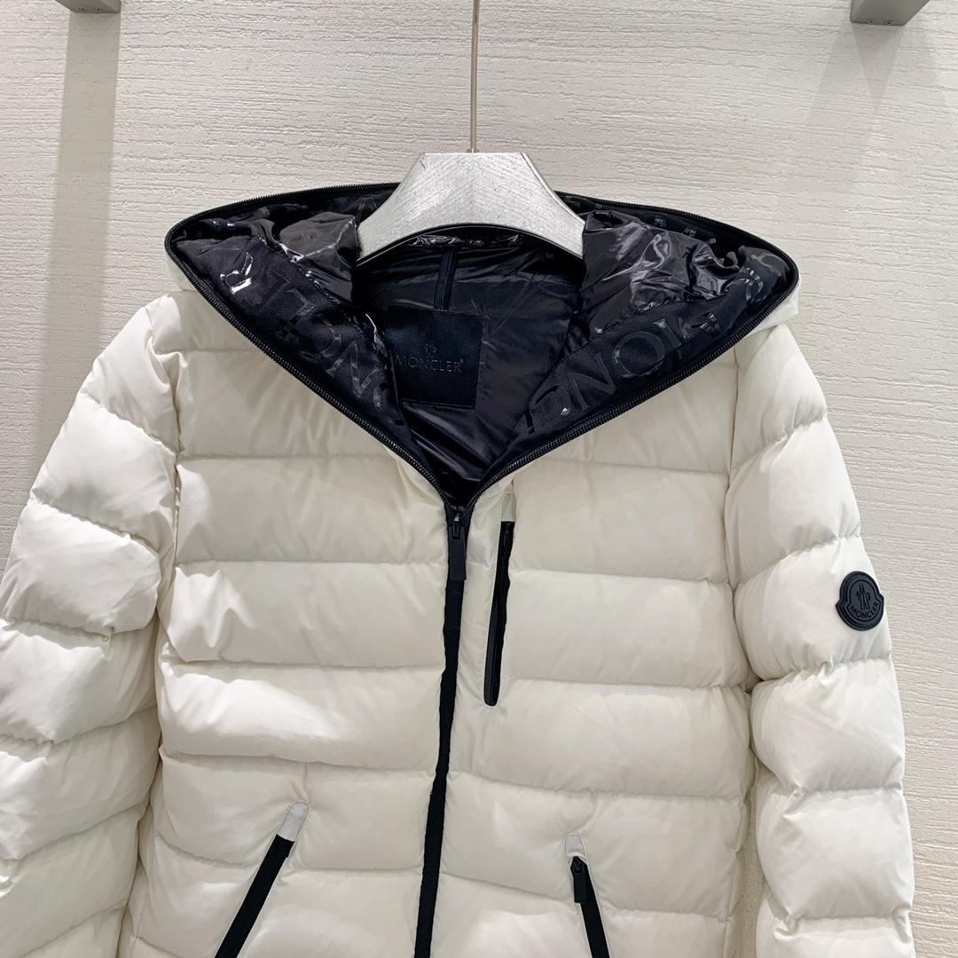 Moncler Herbe Short Down Jacket - EUR FASHION