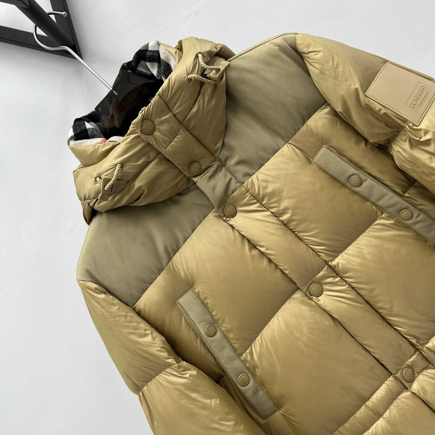 Burberry Logo Appliqué Nylon Puffer Coat - EUR FASHION