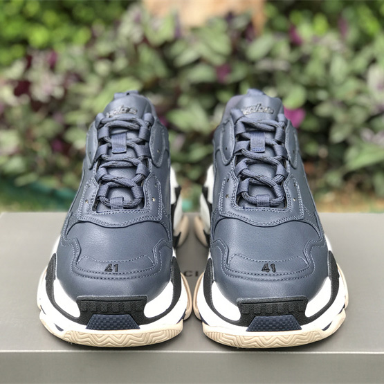 Balenciaga Triple S Sneaker  - EUR FASHION