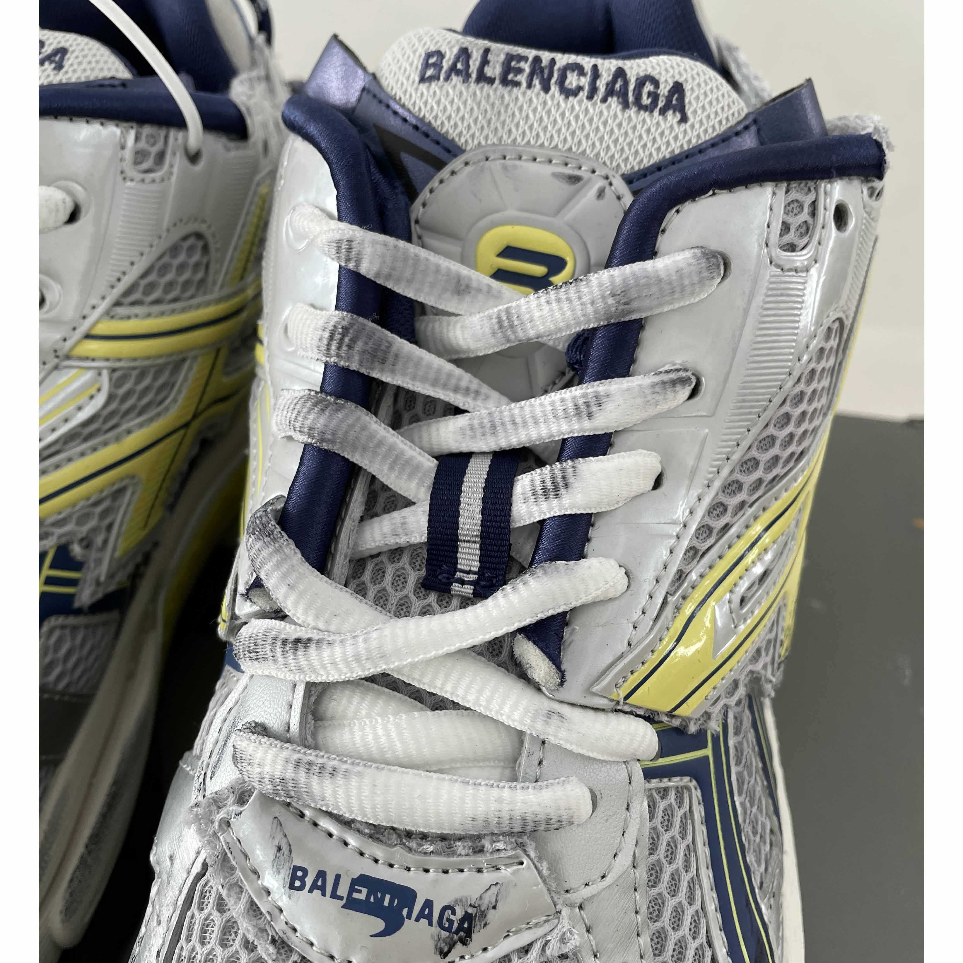 Balenciaga Runner Sneaker In White - EUR FASHION