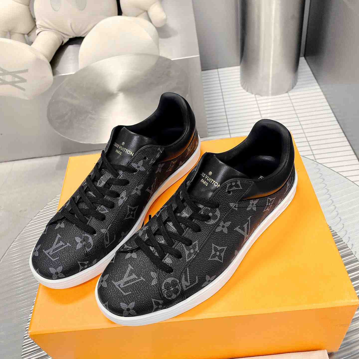 Louis Vuitton Luxembourg Samothrace Sneakers     1A4PAT - EUR FASHION