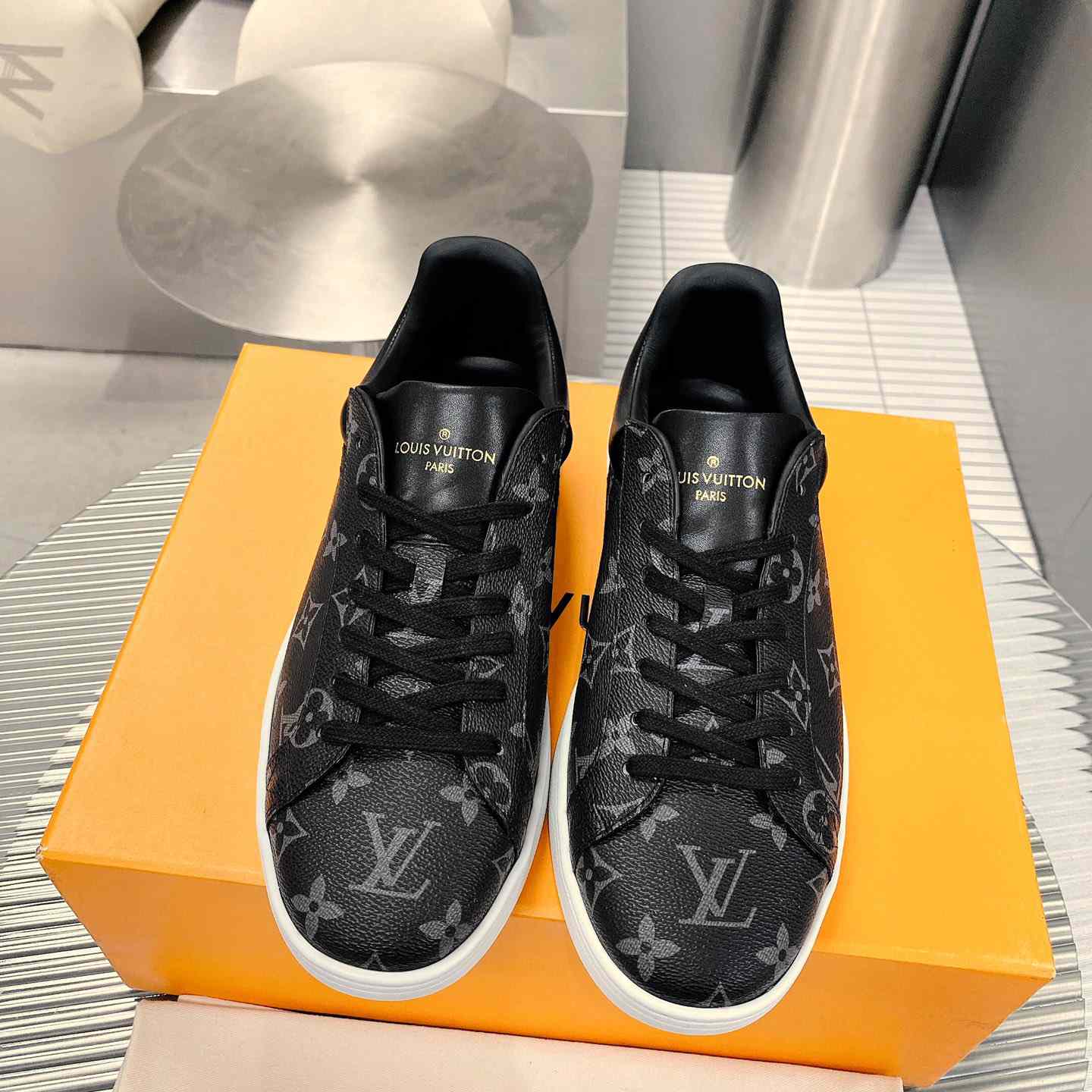 Louis Vuitton Luxembourg Samothrace Sneakers     1A4PAT - EUR FASHION