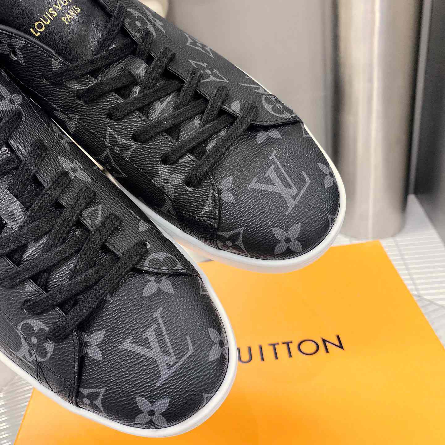 Louis Vuitton Luxembourg Samothrace Sneakers     1A4PAT - EUR FASHION