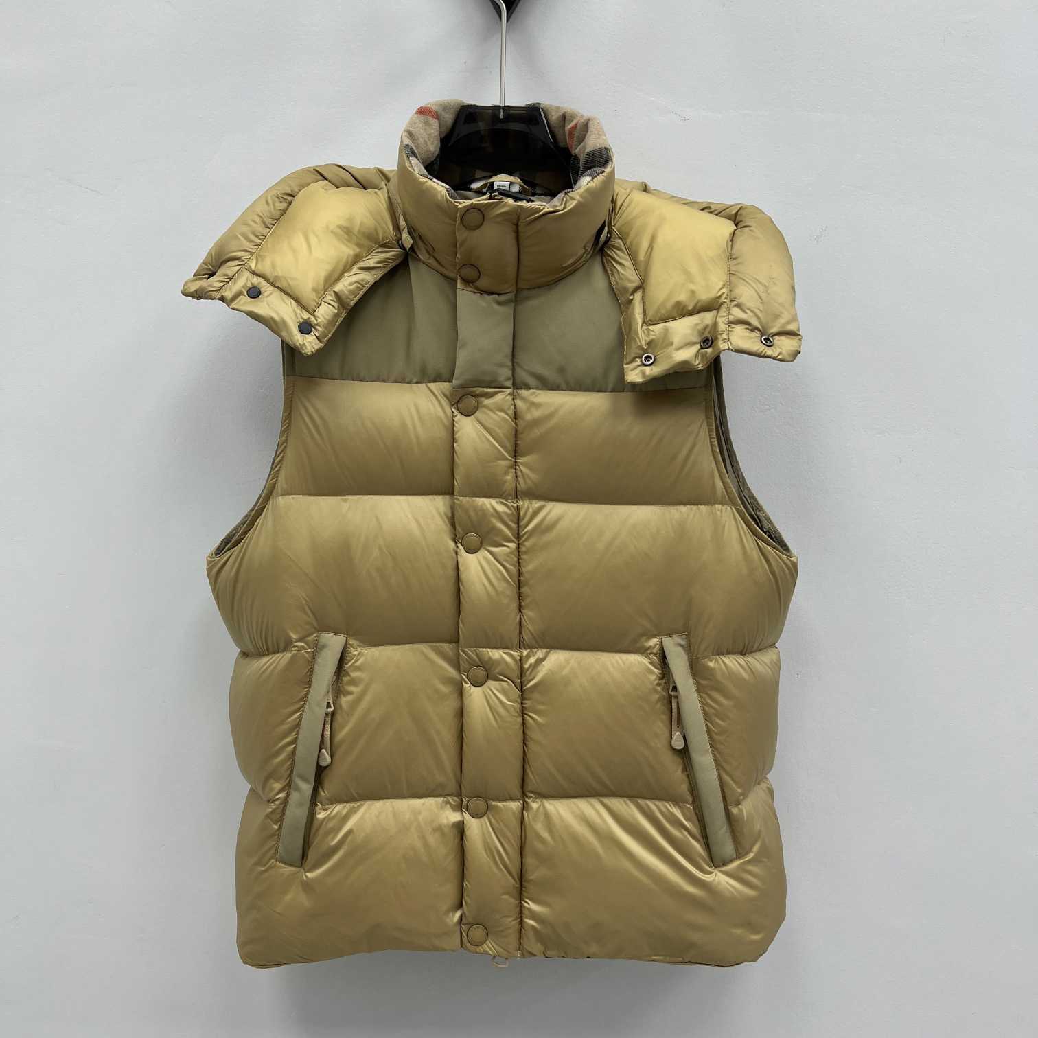 Burberry Detachable Sleeve Hooded Puffer Jacket - EUR FASHION