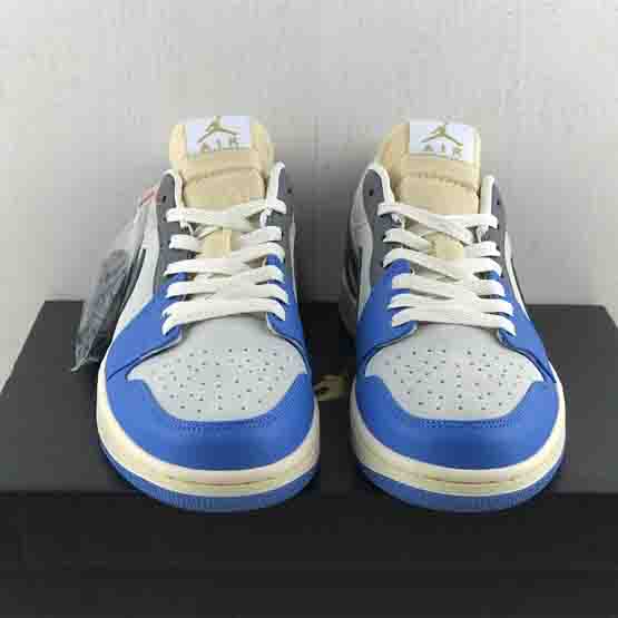 Air Jordan 1 Low “UNC Grey” Sneaker     DZ5376-469 - EUR FASHION