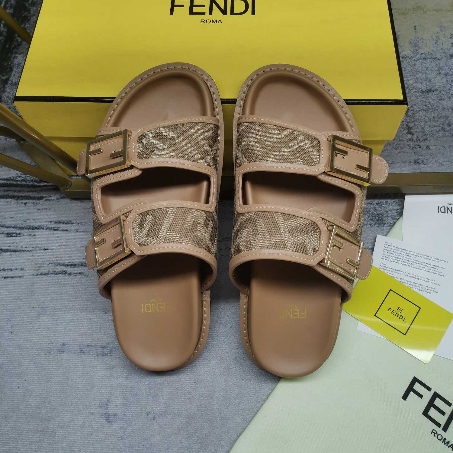 Fendi Feel Dove Gray FF Chenille Slides - EUR FASHION