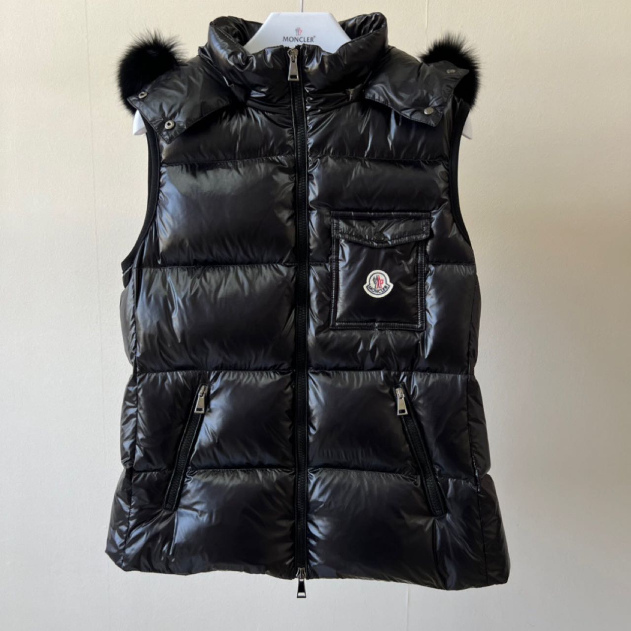 Moncler Bairon Faux-Fur-Trim Vest - EUR FASHION