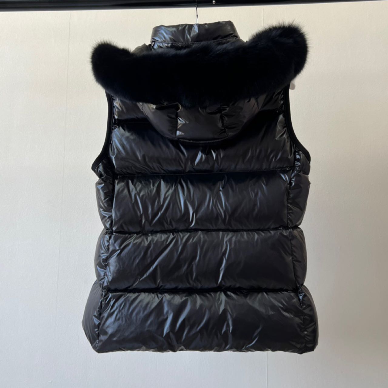 Moncler Bairon Faux-Fur-Trim Vest - EUR FASHION