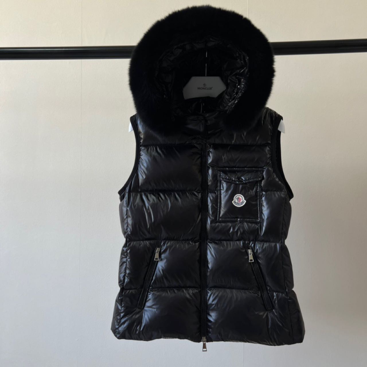 Moncler Bairon Faux-Fur-Trim Vest - EUR FASHION