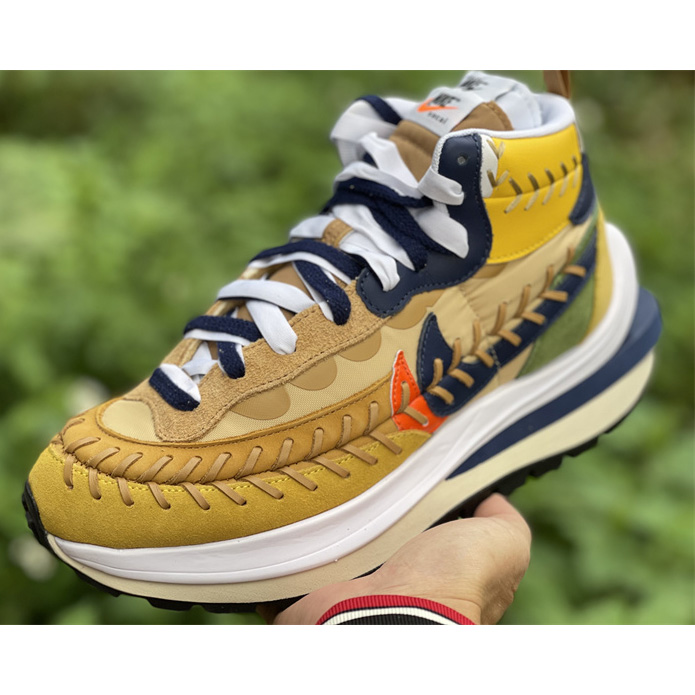 Sacai x Jean Paul Gaultier x Nike VaporWaffle Sneaker     DH9186-200 - EUR FASHION