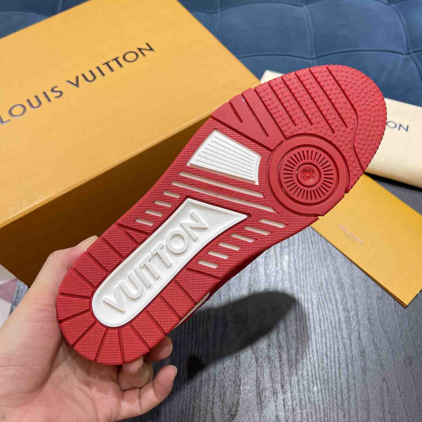 Louis Vuitton LV Trainer Sneaker       1AANFA - EUR FASHION