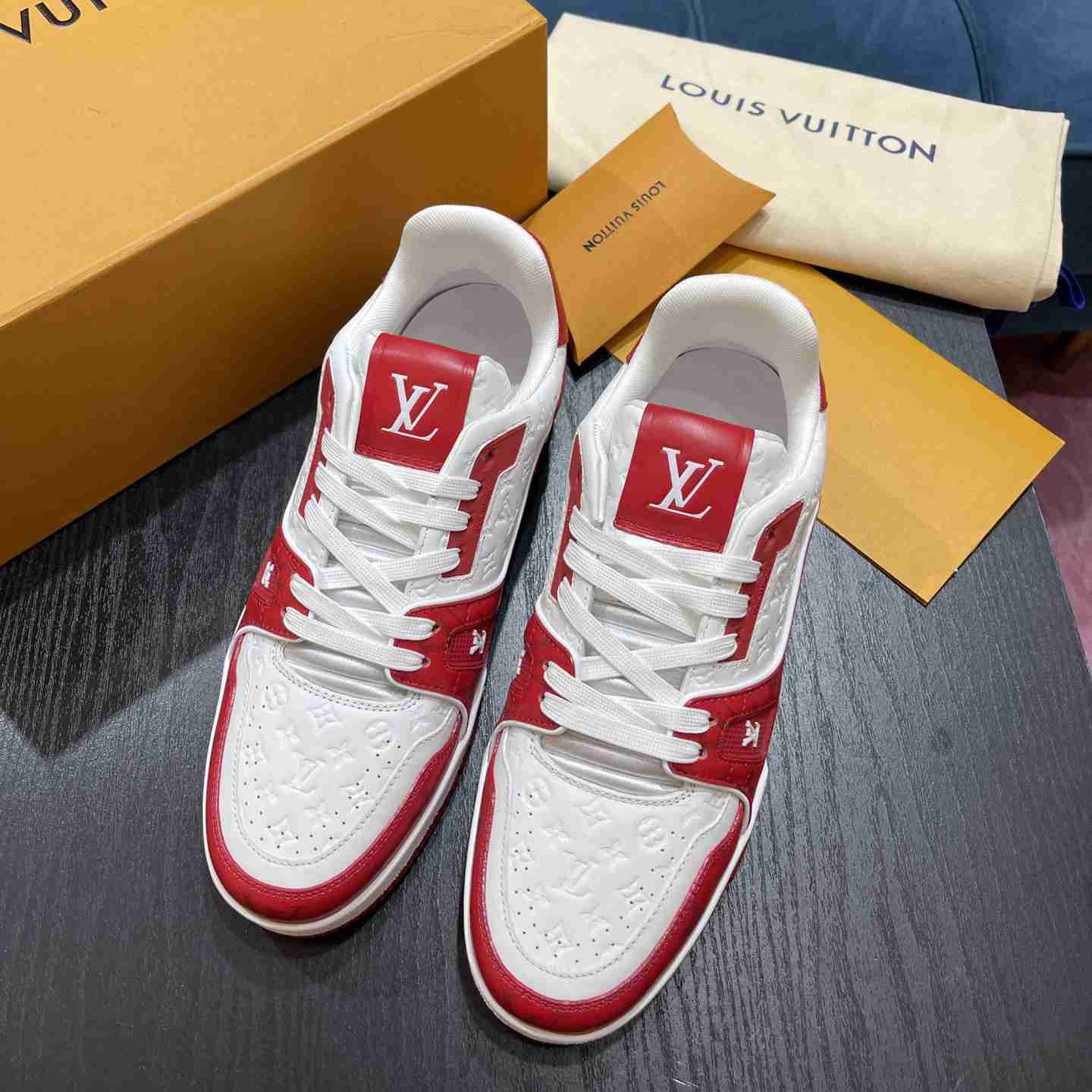 Louis Vuitton LV Trainer Sneaker       1AANFA - EUR FASHION