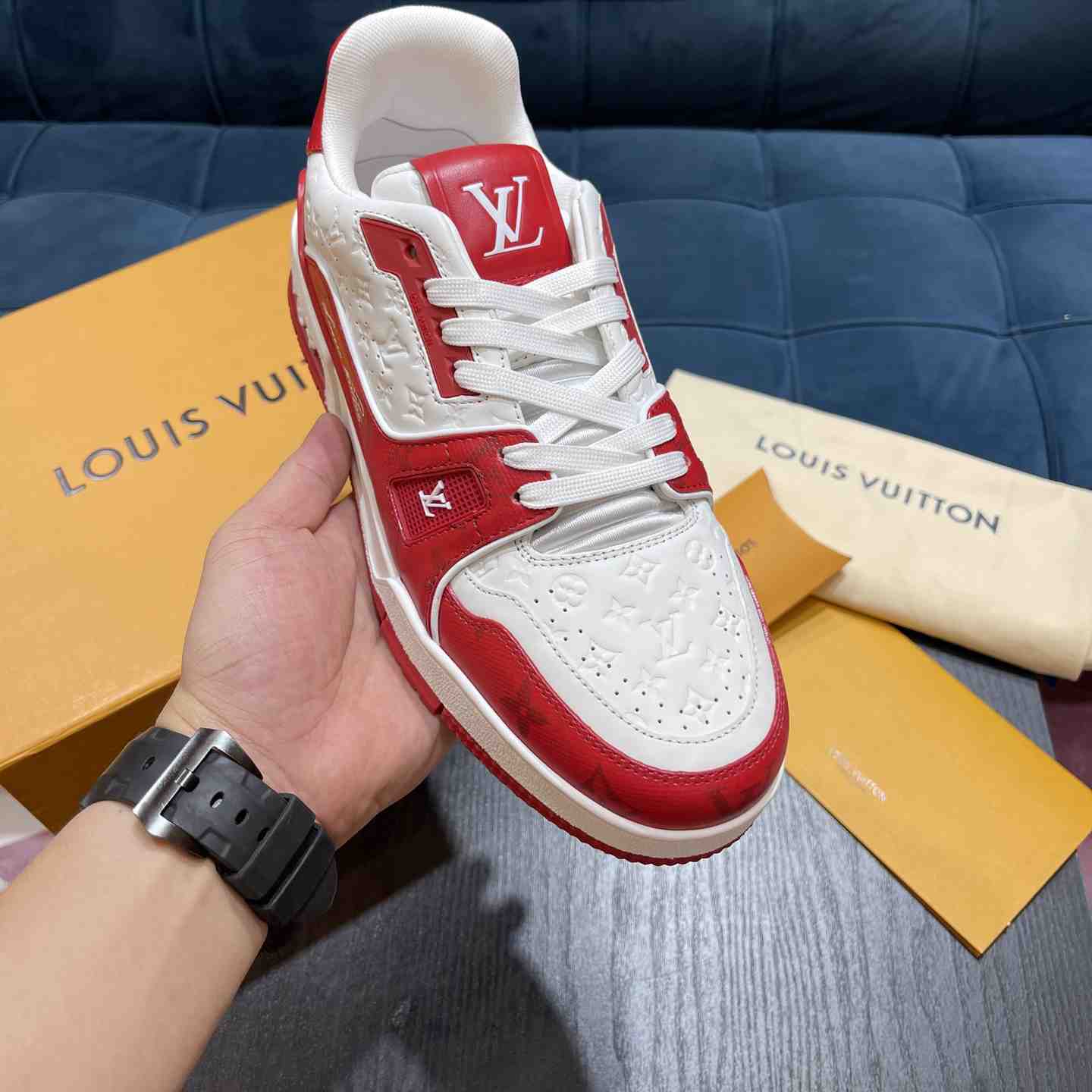 Louis Vuitton LV Trainer Sneaker       1AANFA - EUR FASHION