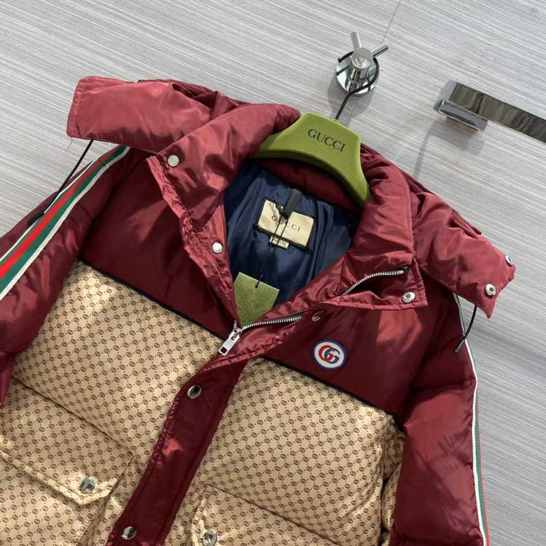 Gucci Jumbo GG Canvas Down Jacket - EUR FASHION