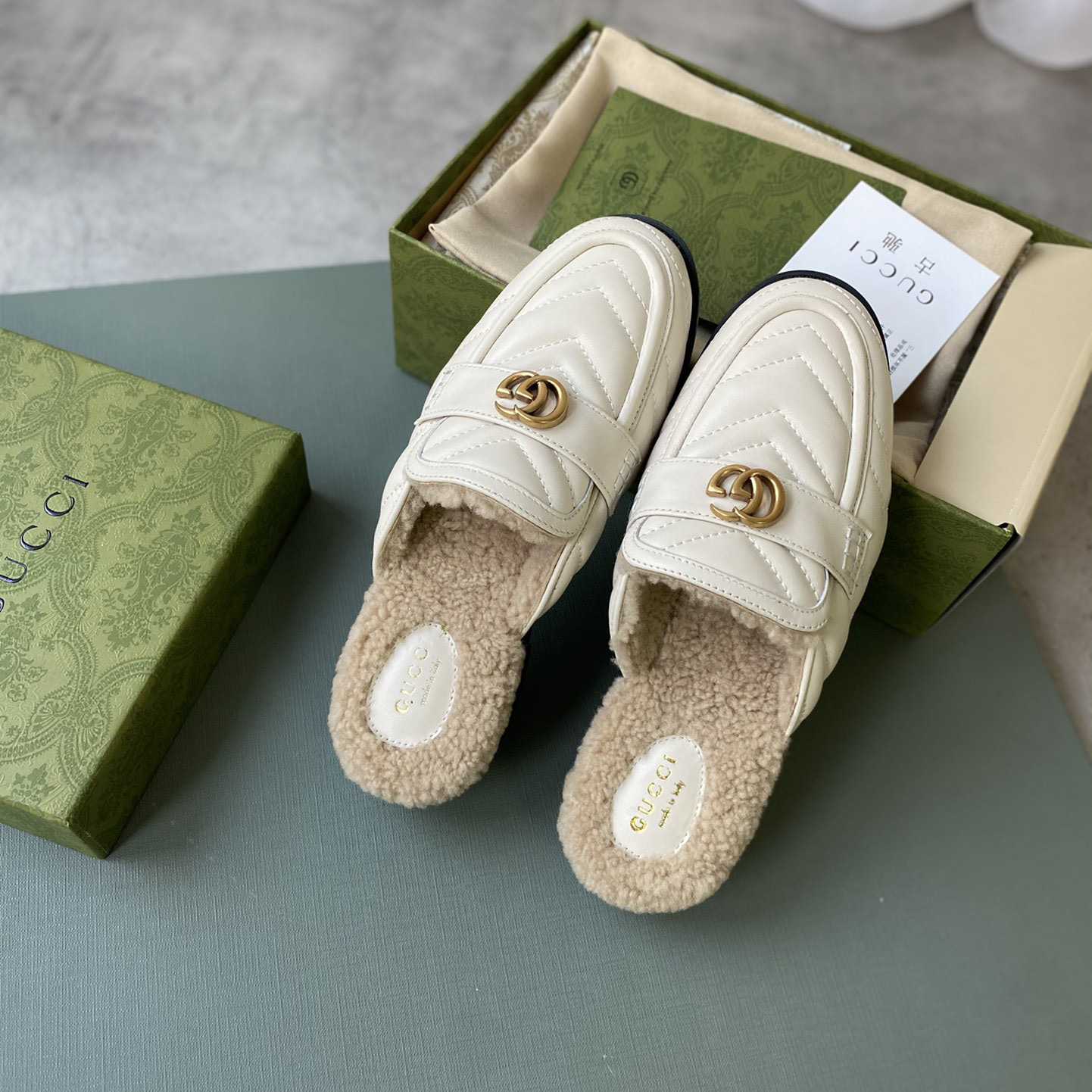 Gucci Women's Double G Slippers - EUR FASHION