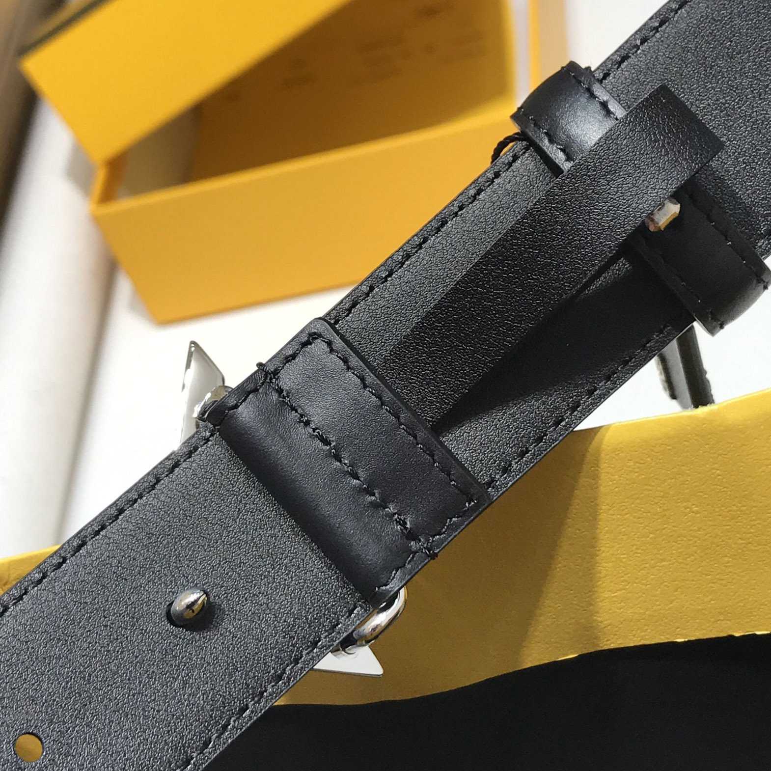 Fendi Black Leather Belt - EUR FASHION