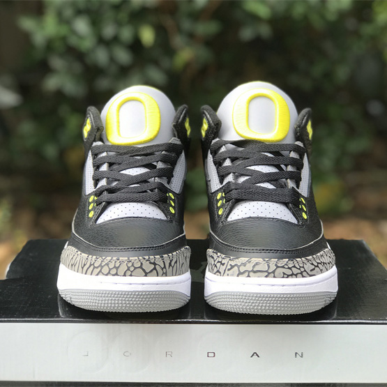 Air Jordan 3  Sneakers   - EUR FASHION