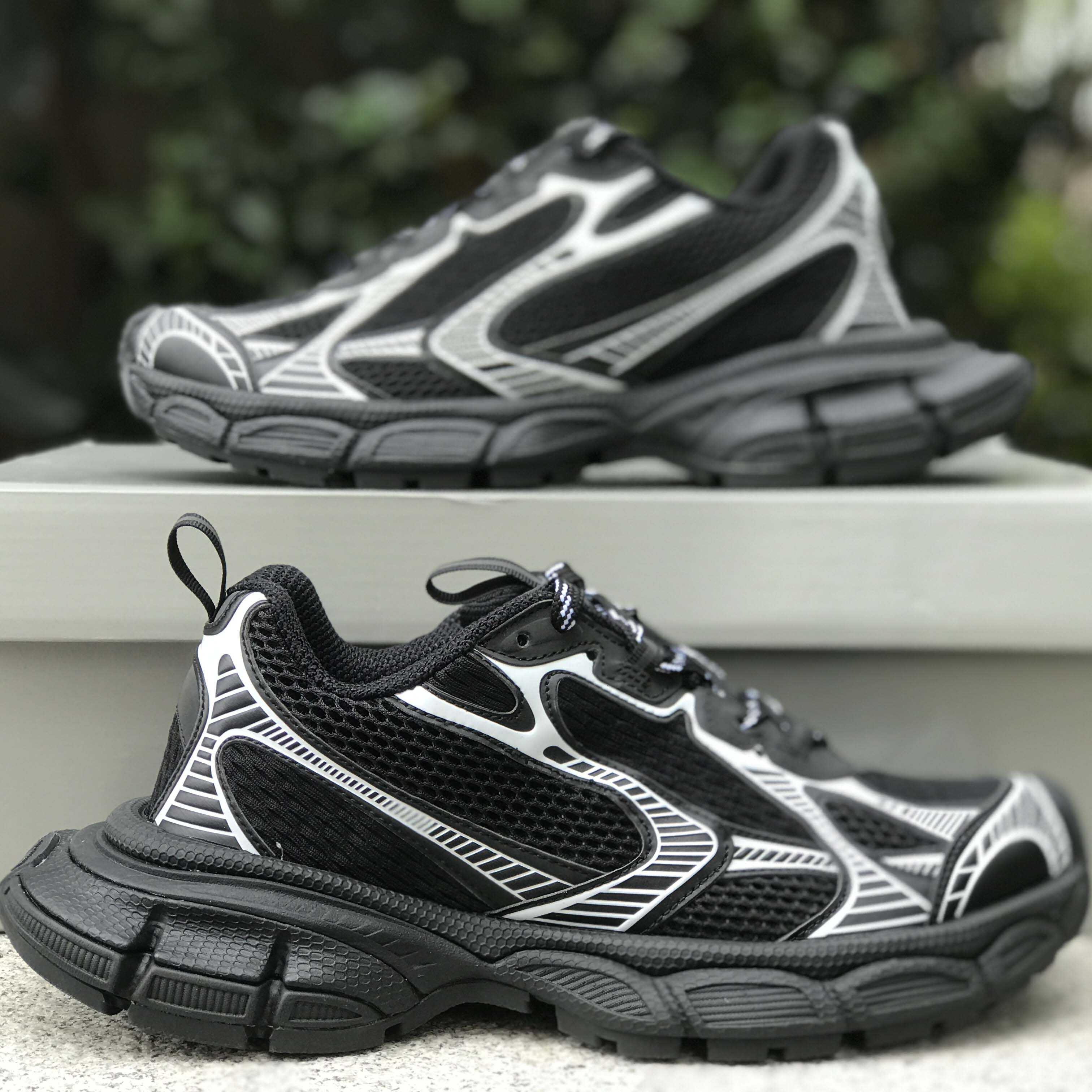 Balenciaga 3XL Trainers In Black - EUR FASHION