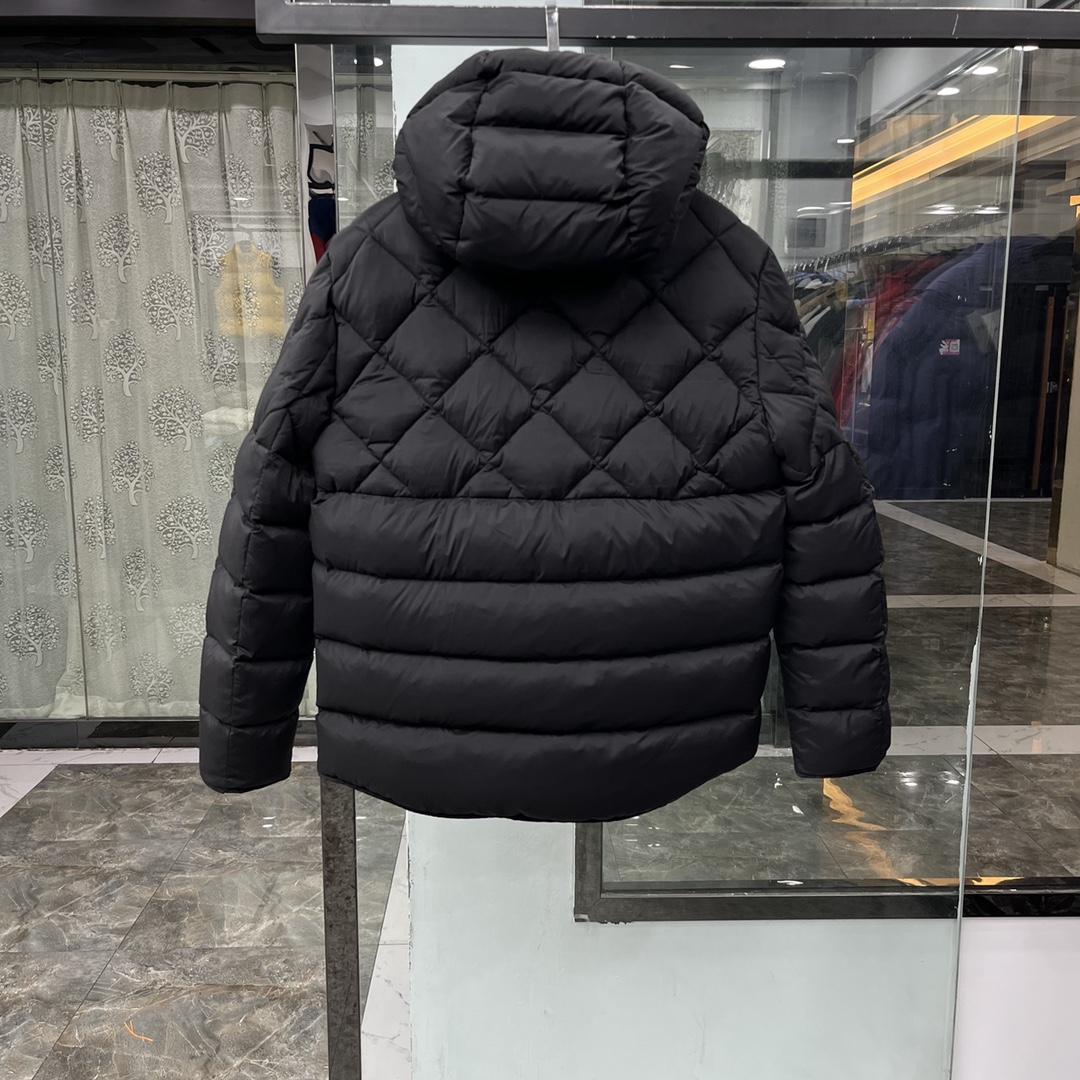 Moncler Hooded Padded Jacket - EUR FASHION