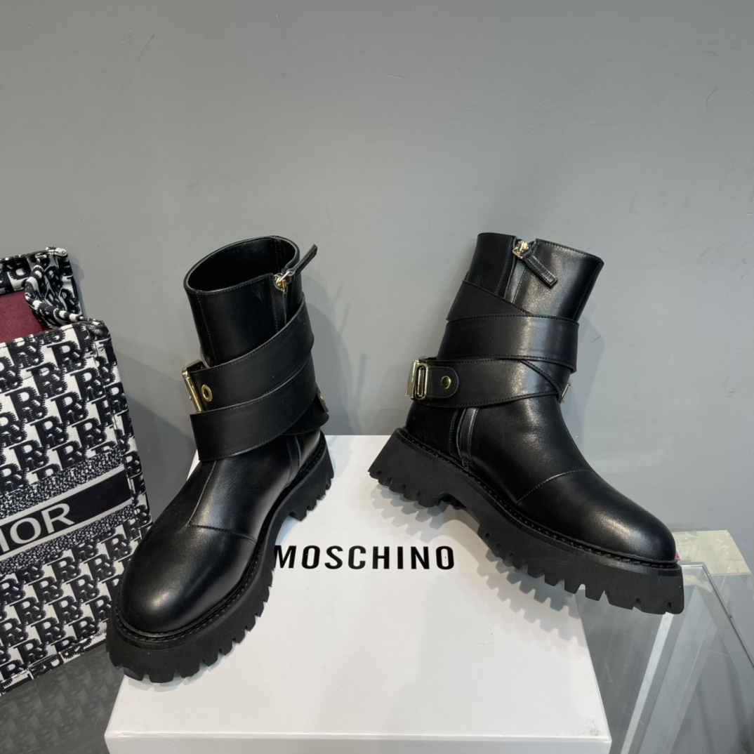 Moschino Ankle Boots - EUR FASHION