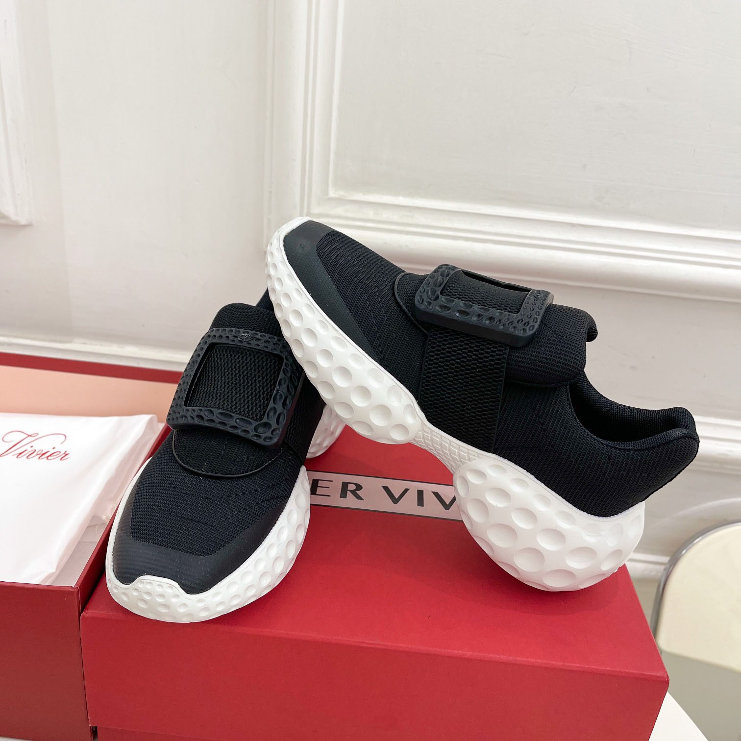 Roger Vivier Viv Run Moonlight Sneaker - EUR FASHION