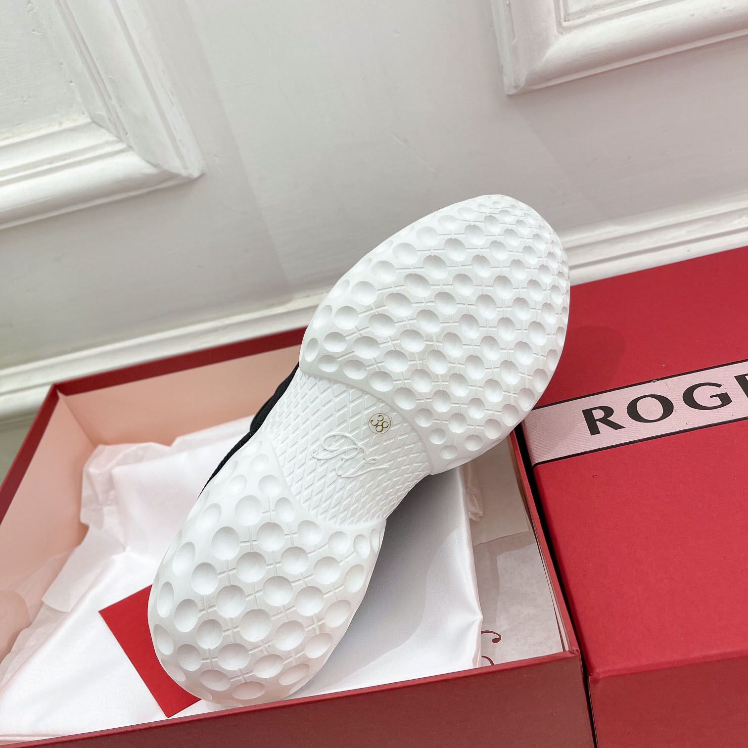 Roger Vivier Viv Run Moonlight Sneaker - EUR FASHION