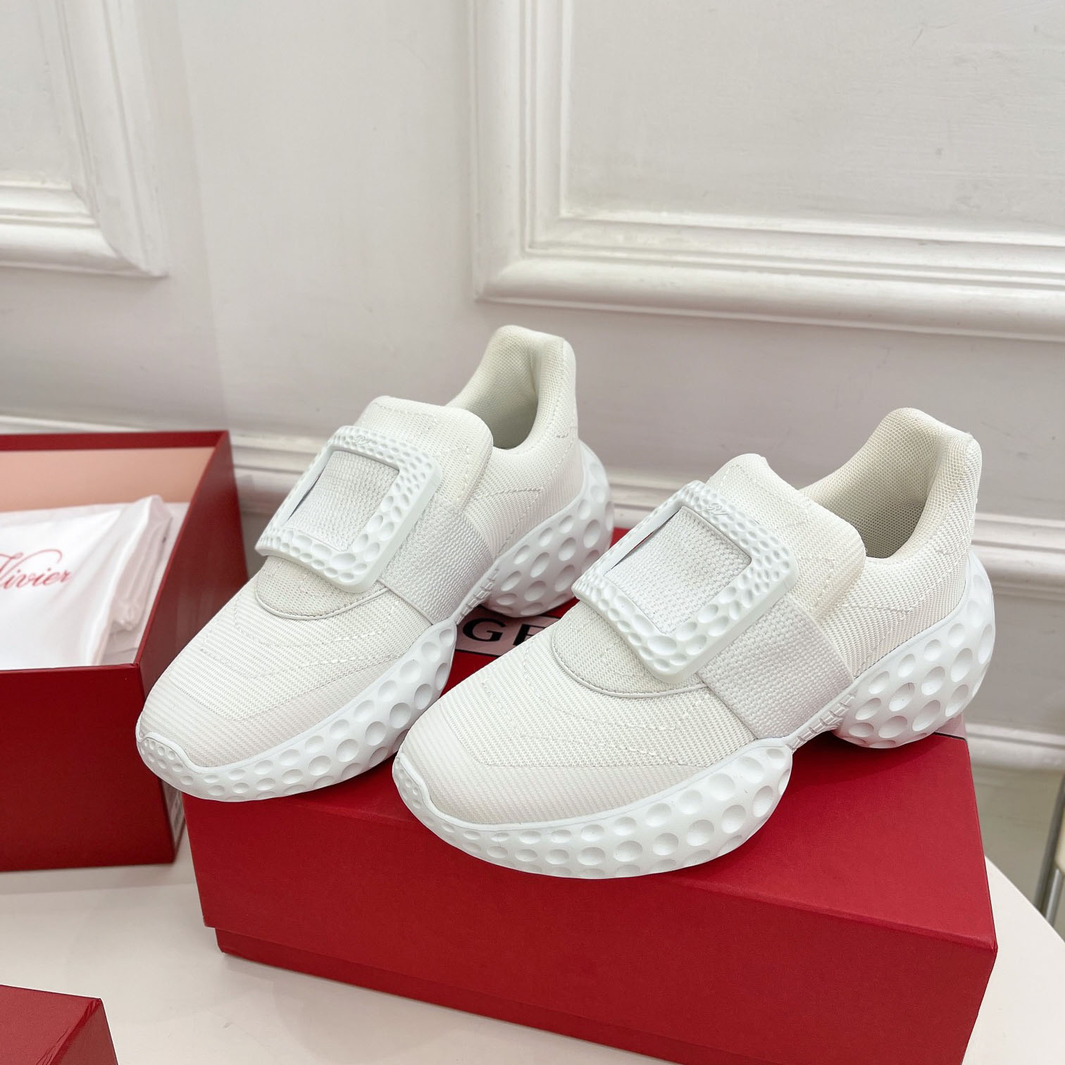 Roger Vivier Viv Run Moonlight Sneaker - EUR FASHION