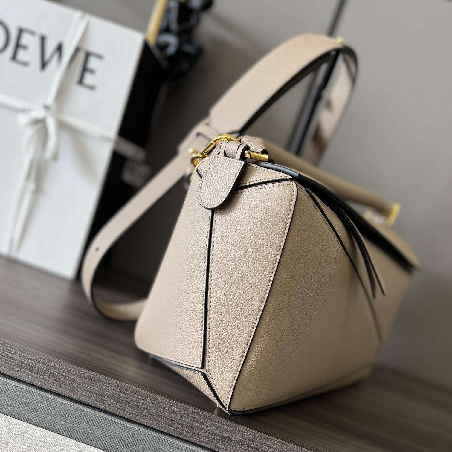 Loewe Puzzle Bag In Classic Calfskin(29-19.5-14cm) - EUR FASHION