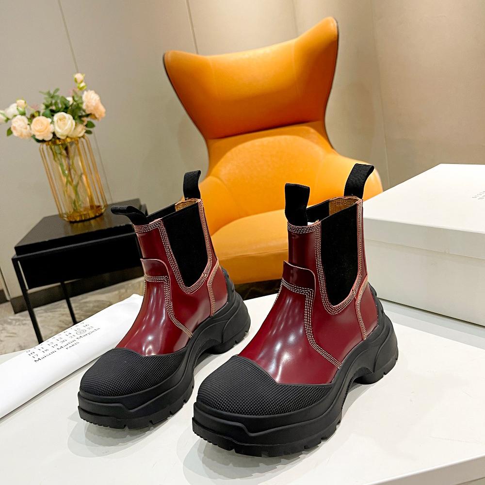 Maison Margiela Leather Chelsea Boots - EUR FASHION