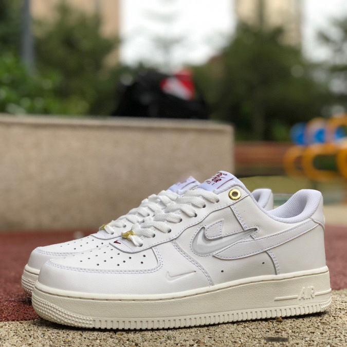 Air Force 1’07 Low Premium"White Sail Team Red" Sneaker   DQ7664-100 - EUR FASHION