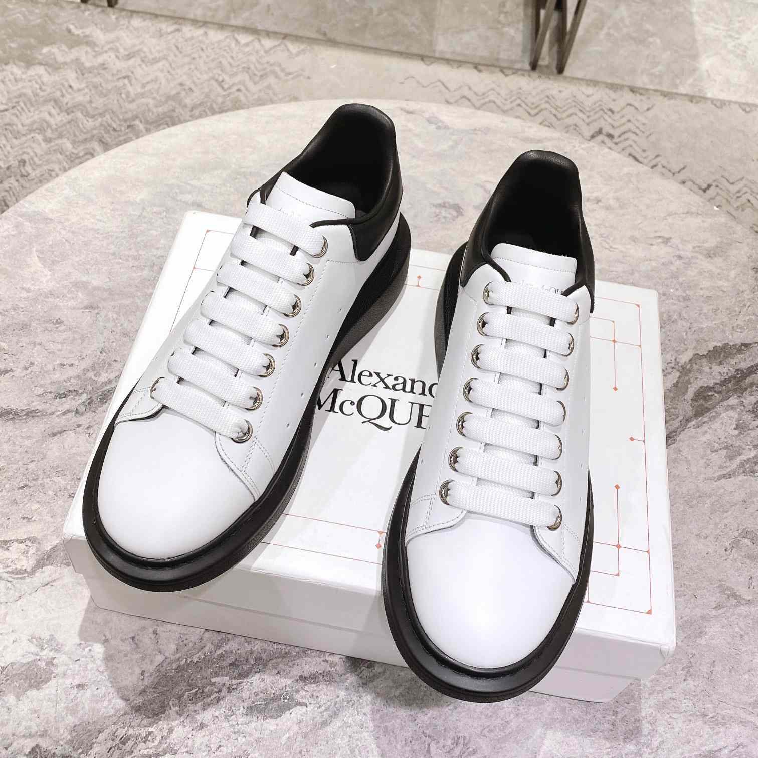 Alexander Mqueen Oversized Sneaker - EUR FASHION